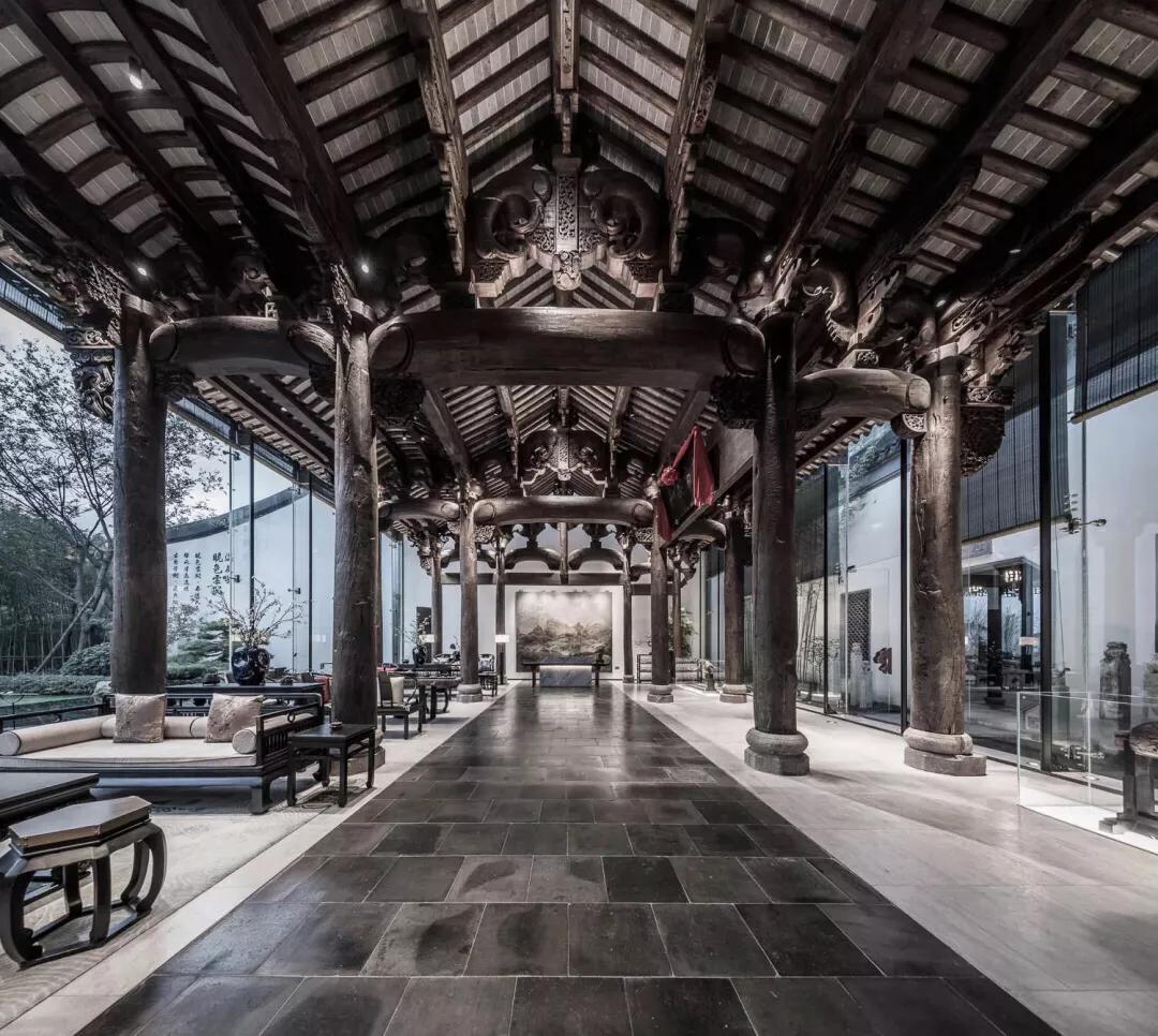 一玺国色，墨染东方！建发央玺为时代致献一座传世藏品