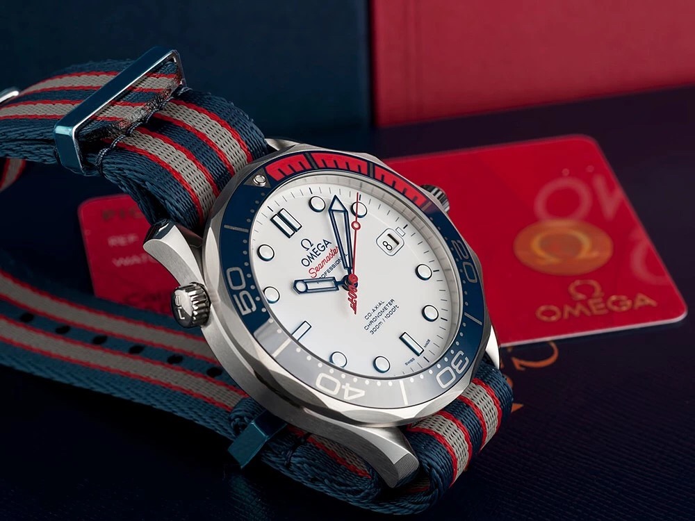 戴两块表的人永远不知道时间,戴两块表的人是什么心态