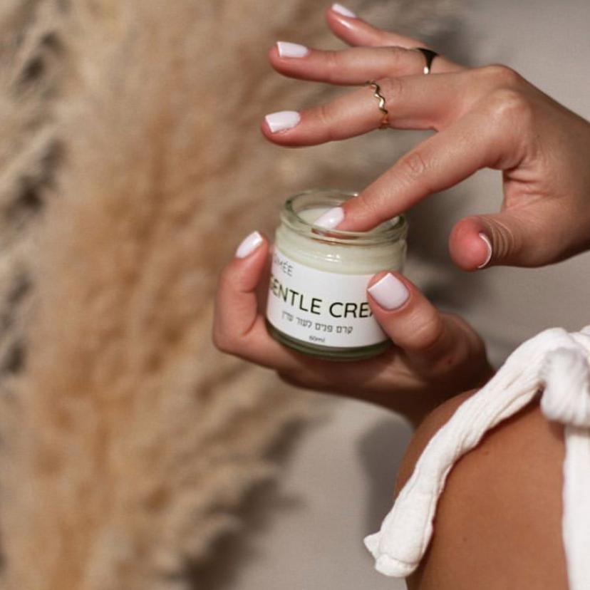 宋妍霏程潇王菊跨年演唱会,王菊为宋妍霏化妆视频