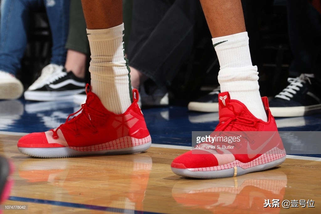 2018年圣诞大战詹姆斯穿的球鞋,2018年都有哪些经典球鞋