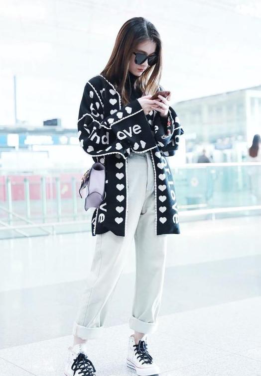 欧伦风开衫针织衫搭配,针织开衫毛衣和针织阔腿裤的搭配