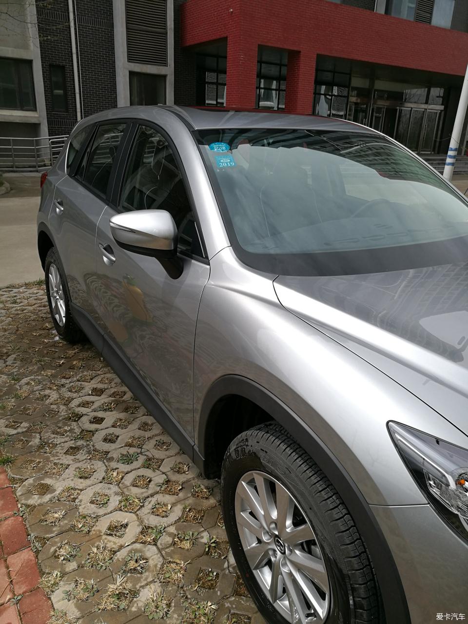 自己动手给汽车打蜡,cx-5抛光打蜡