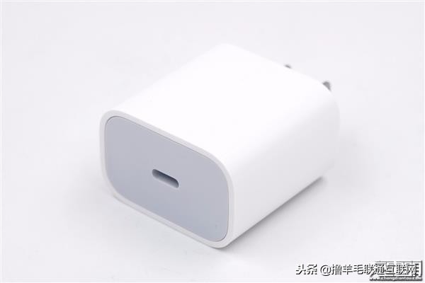 最贵充电宝名不虚传！