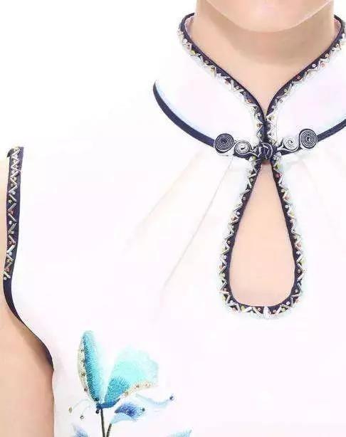 女性身材雕塑作品,温婉的旗袍造型