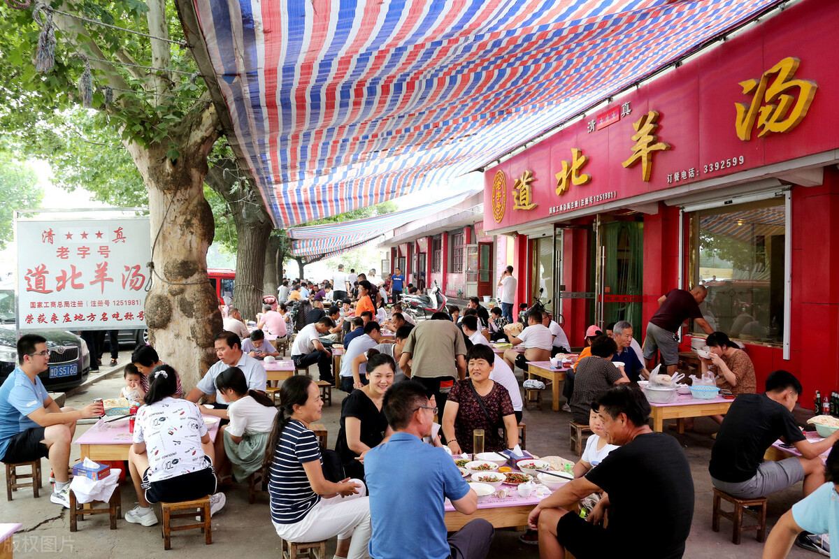 沈阳大哥开羊肉汤馆，1元吃10碗羊肉汤，不亏反赚100万，方法给你