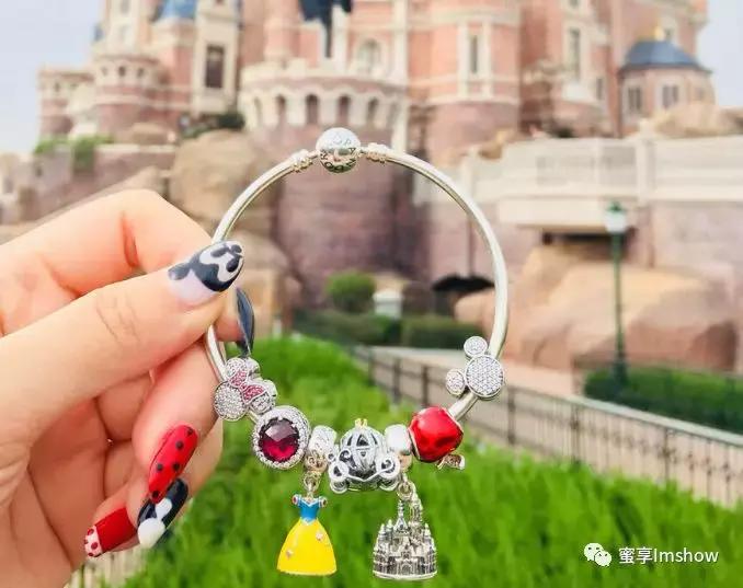 今年流行的饰品都有哪些款式,饰品有哪些风格可以介绍