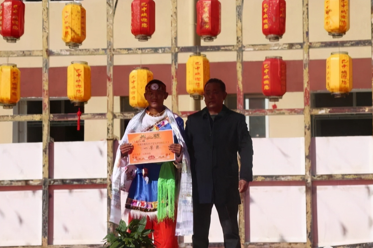 四川巴塘中学第九届校园文艺汇演,巴塘中学第九届文艺节视频