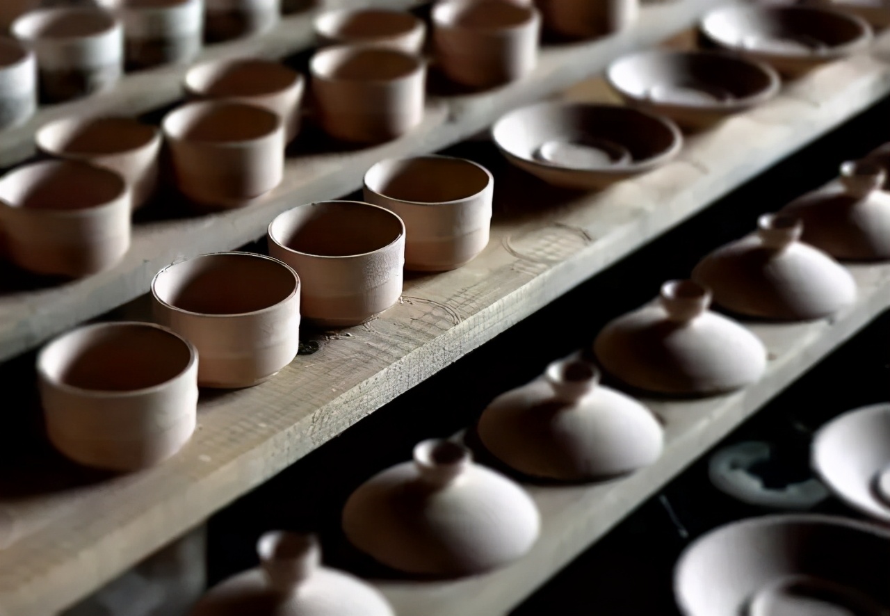 有着双重人生的小城青田，你对它的实力一无所知