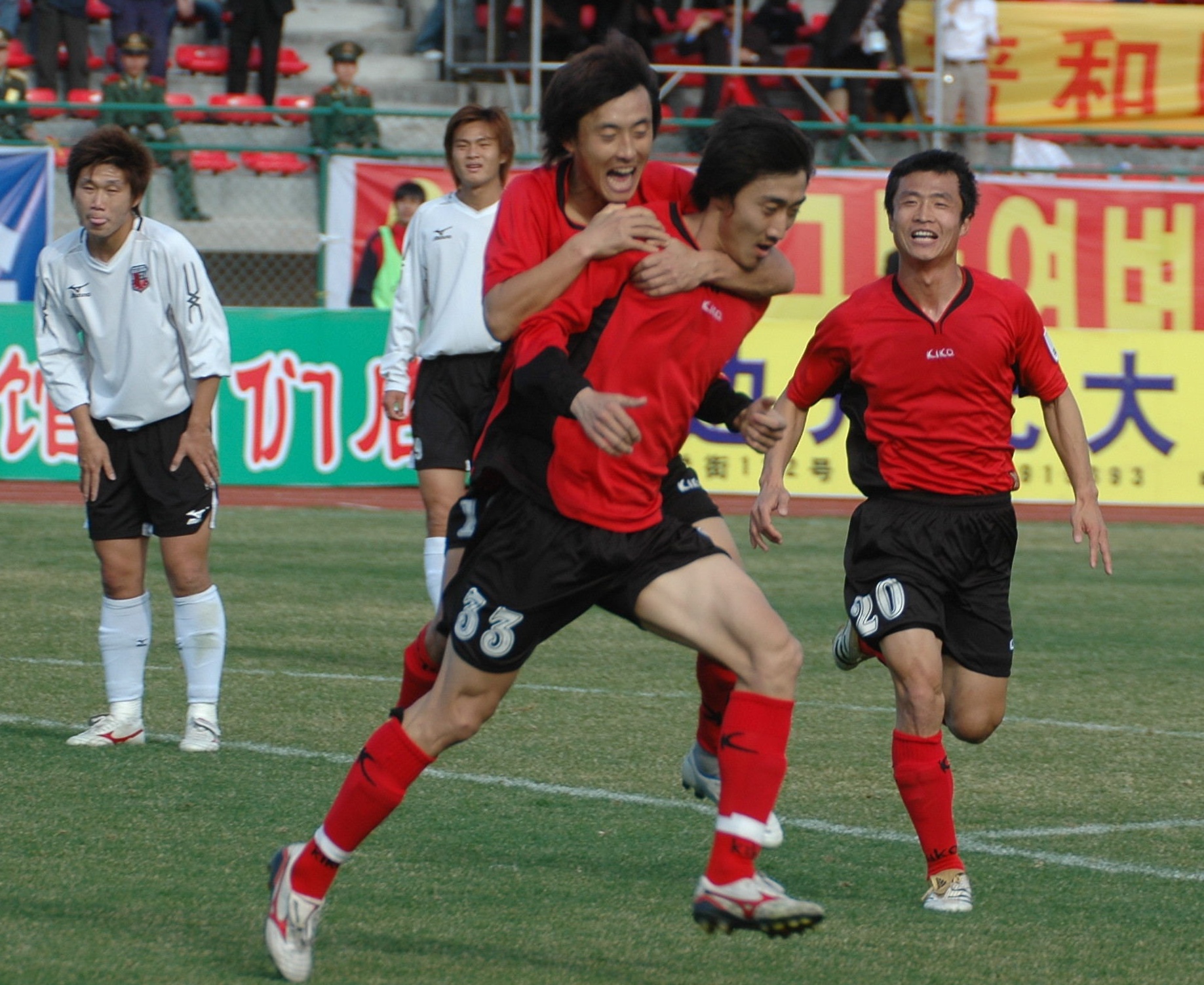 一个个厄运降临，他几乎凭一己之力拯救球队，几年后自己却身陷囹圄！请看延边职业足球风云录（连载17）