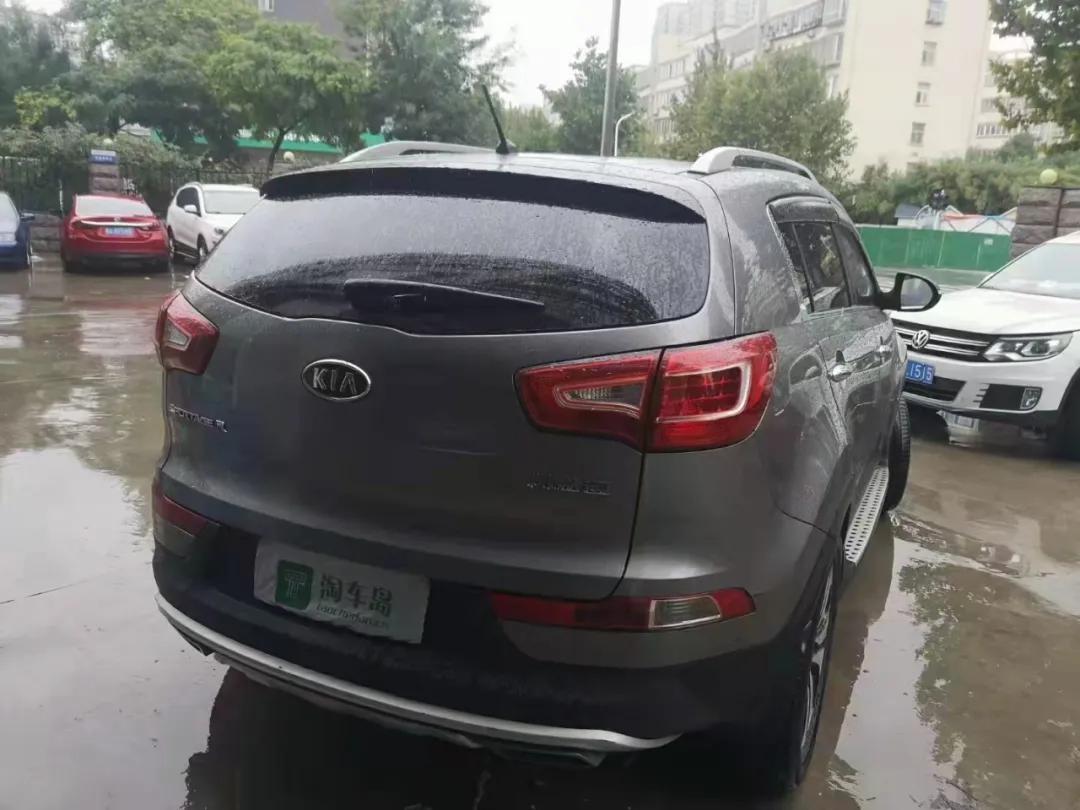 智跑19款2.0顶配二手车,11年起亚智跑2.4四驱油耗测评