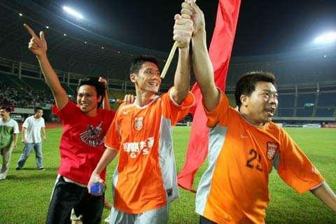 中国足球杨晨巅峰时刻,体育人间杨晨谈米卢和里皮