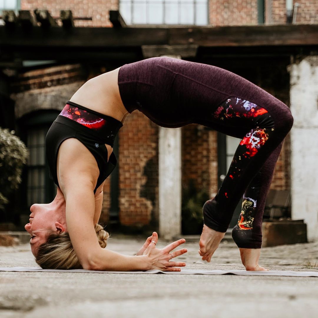 如何练瑜伽让自己身材越来越好,怎么样练瑜伽身体更好身材更好看