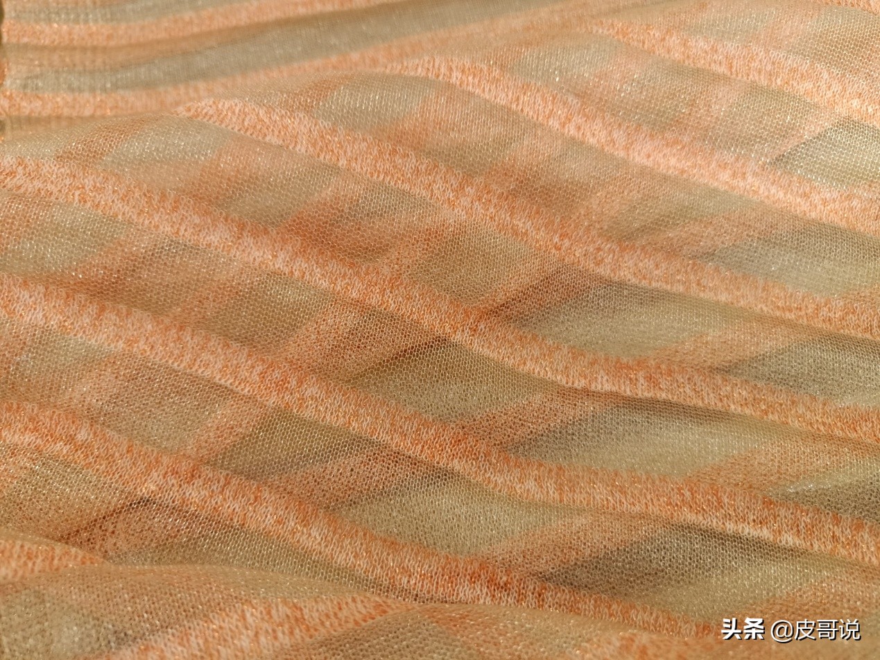 欧根纱面料是什么材质做的,欧根纱是什么质感