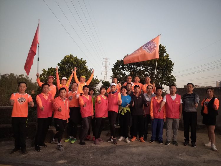 魅力深马，微马同行！六约微马助力深圳国际马拉松