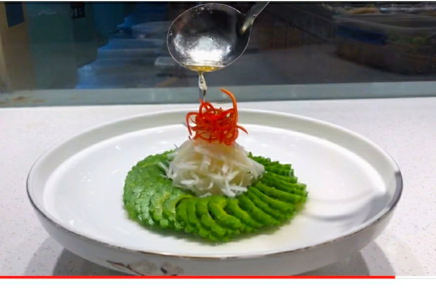 苦瓜怎样做不苦又好吃,苦瓜怎么做不苦不黄清热解毒