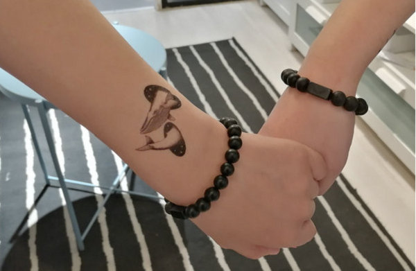 情侣牌子的手链,情侣手链有啥好牌子