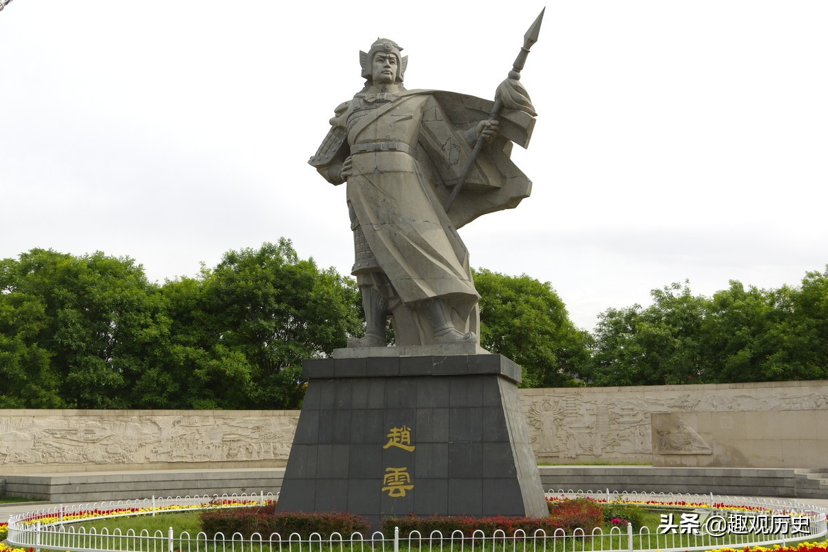 五虎上将为什么不重用赵云,赵云没有被重用为什么评五虎上将