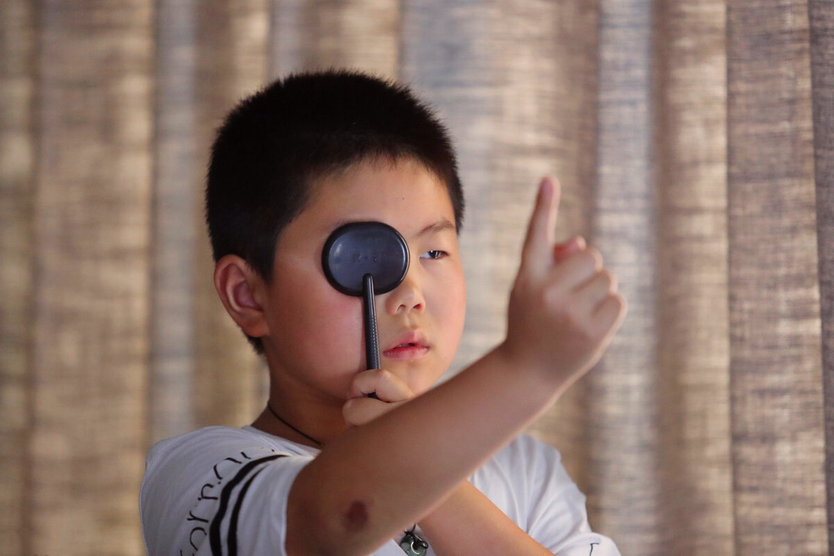 近视眼不能报考的5大专业,近视眼学生高考限报专业