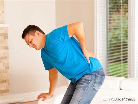 深蹲导致腰痛要停止训练吗,练习深蹲对腰酸背痛有疗效吗