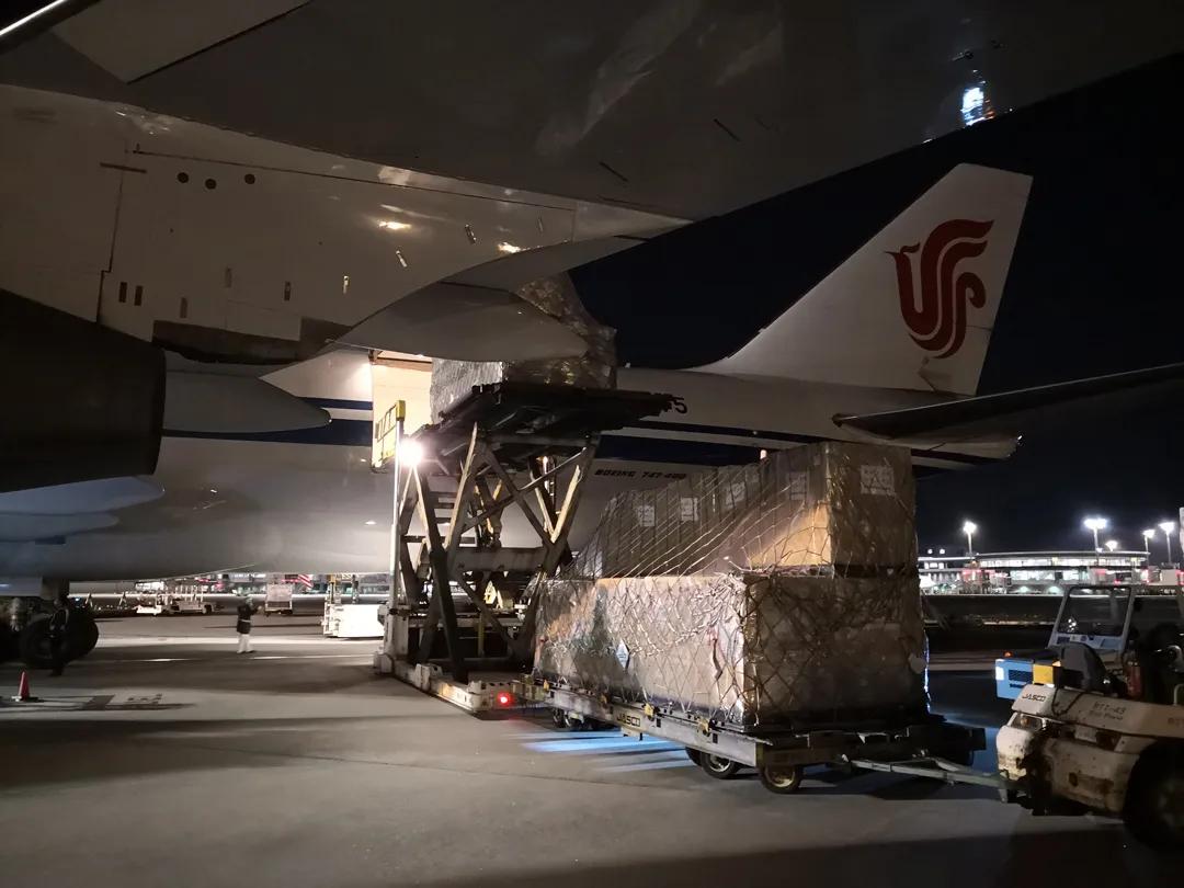 大型货机一日两次往返中日，只为防疫物资更快回国