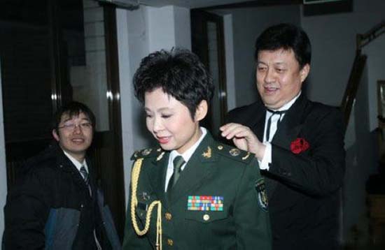 董文华丈夫张楠：苦等5年毫无怨言，关键时刻助妻子走出名誉风波