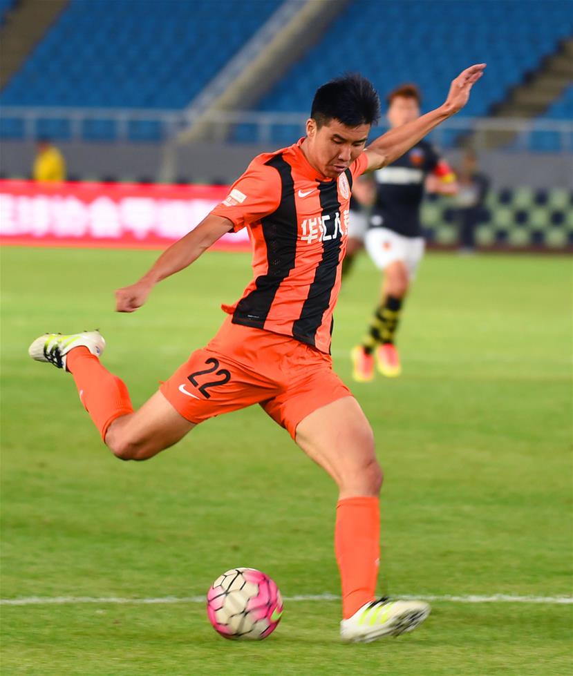 于大宝十佳球,于大宝留洋葡萄牙经历