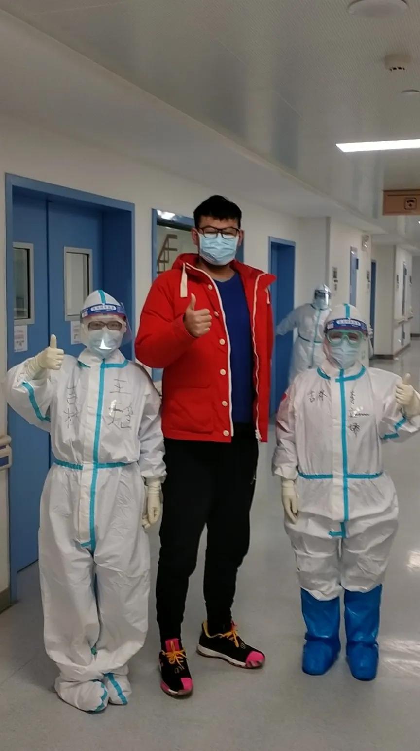 致敬2020每一个逆行的背影,回顾2019年消防员最美逆行背影