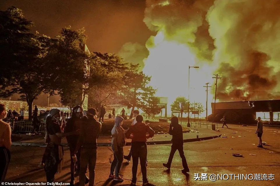 美国暴徒抢商店,美国暴徒抢劫