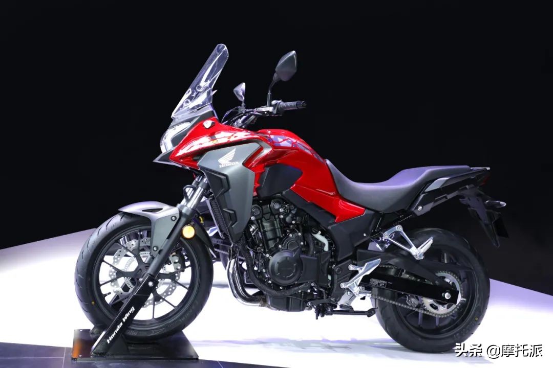 五羊-本田生产的CB400X/F重磅亮相上海国际车展，售价有望破冰
