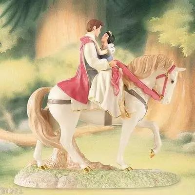 白马踏雪山金正恩座骑大有来头｜除了帅气人类为何钟情白马？