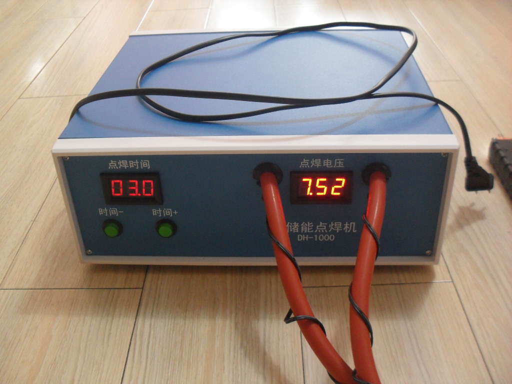 锂电池点焊机对比法拉电容点焊机,储能点焊机电容点焊机