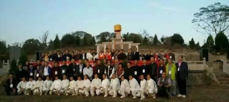 程氏宗亲清明祭祖合影,程氏宗亲最有钱的7个人