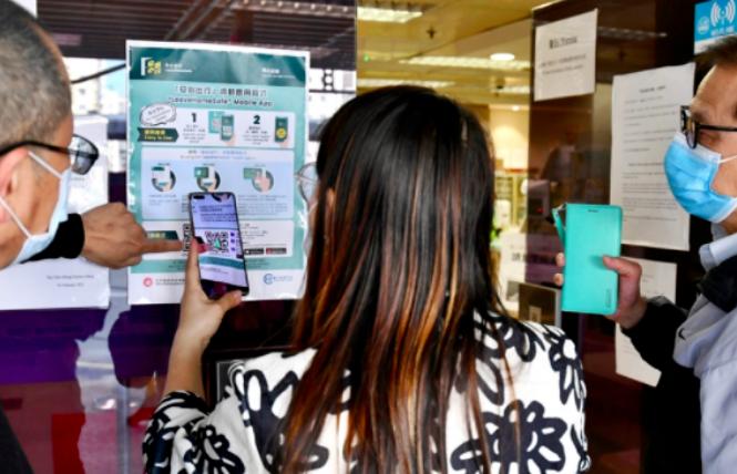 从梁振英“通关”贴文看治港思维，“通关”是下任特首第一道考题