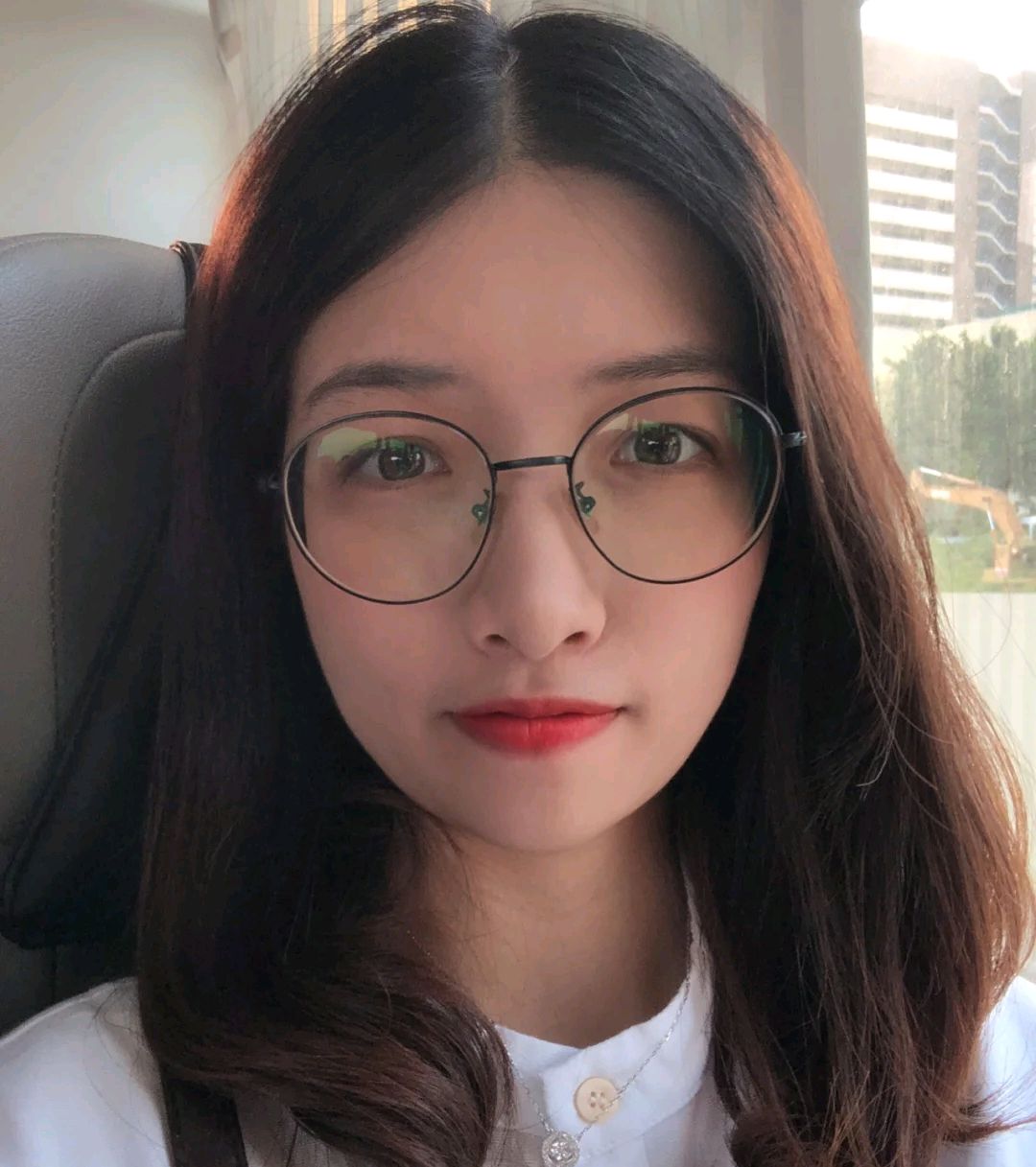 眼镜框如何搭配脸型,眼镜框怎么选择适合脸型显脸小