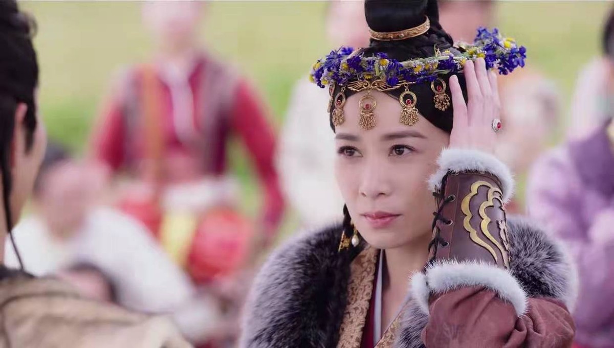 刘诗诗迪丽热巴唐嫣杨幂,杨幂刘诗诗唐嫣迪丽热巴四人合照