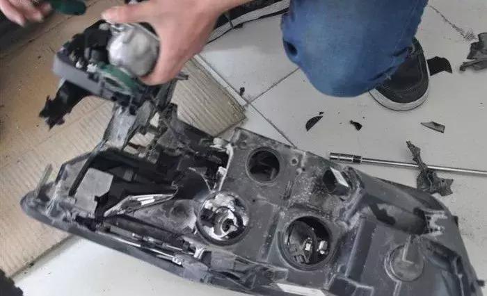 想改个车灯不知道改什么车灯好,想改但是不知改什么