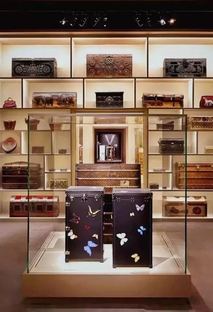 lv出过的行李箱,lv百年款