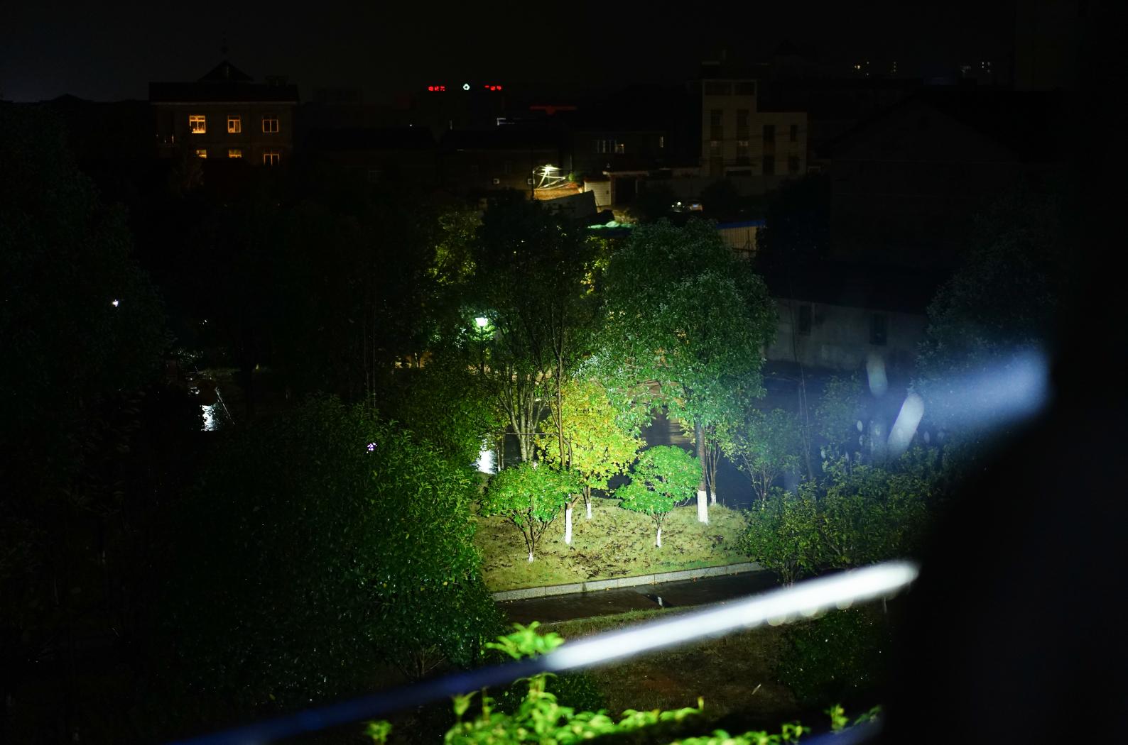 最纯粹的战术手电筒体验如何?傲雷WARRIOR武士X3首发上手