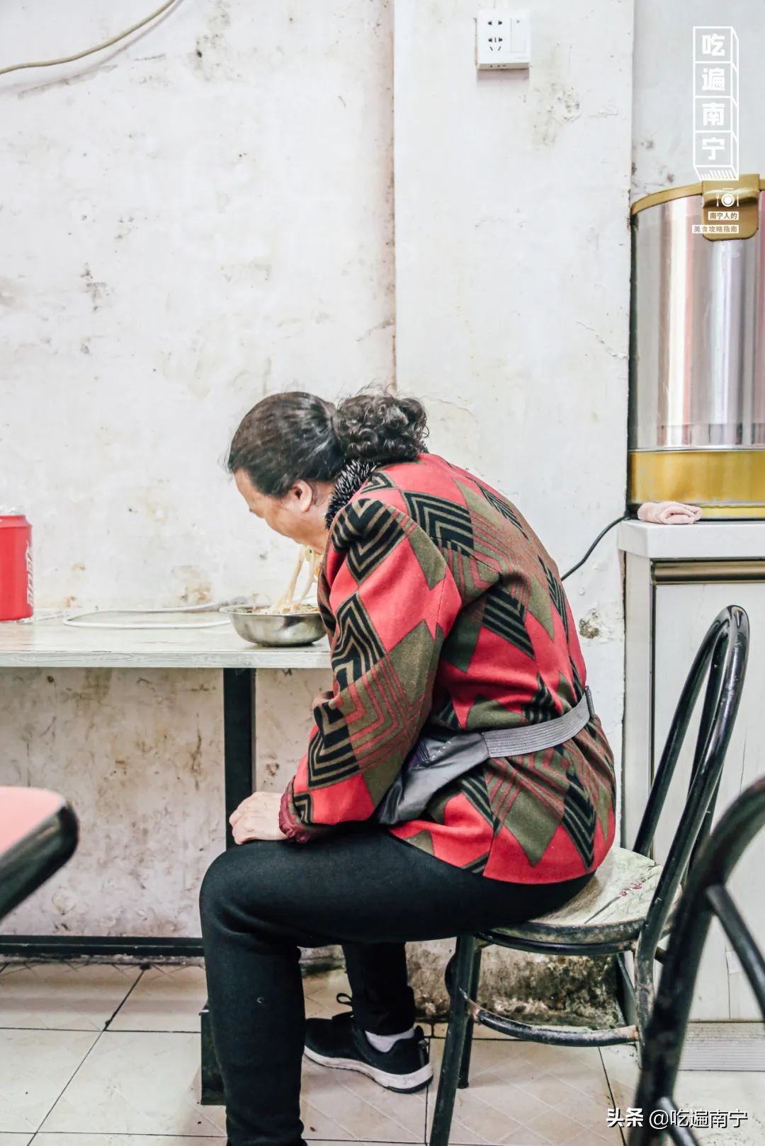 桂林本地人爱吃的桂林米粉,一碗桂林米粉吃出了我儿时味道