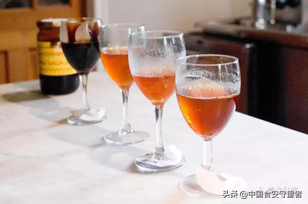 什么样的蜂蜜容易结晶,蜂蜜结晶是上面的好还是下面的好