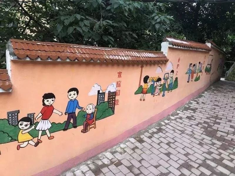 最近好几年没有回到那条印满了我脚板印的沙坪坝正街