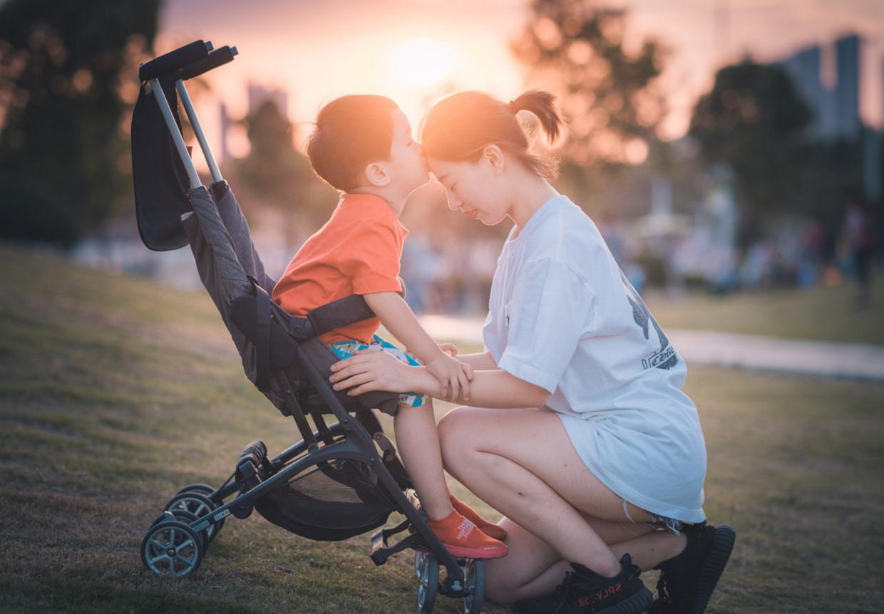 如何防止孩子成为偏执型人格,性格偏执的孩子如何正确引导