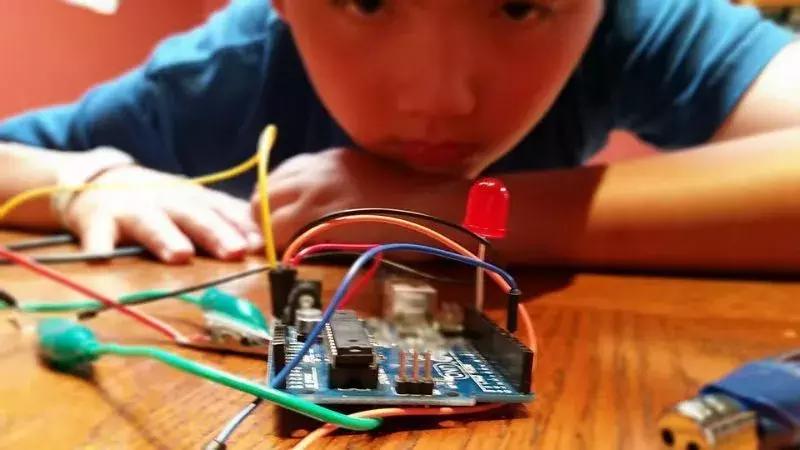 编程课程少儿编程,程序员创业少儿编程