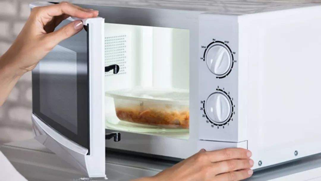 微波炉脏了怎么打扫干净,微波炉太脏了怎么清洗