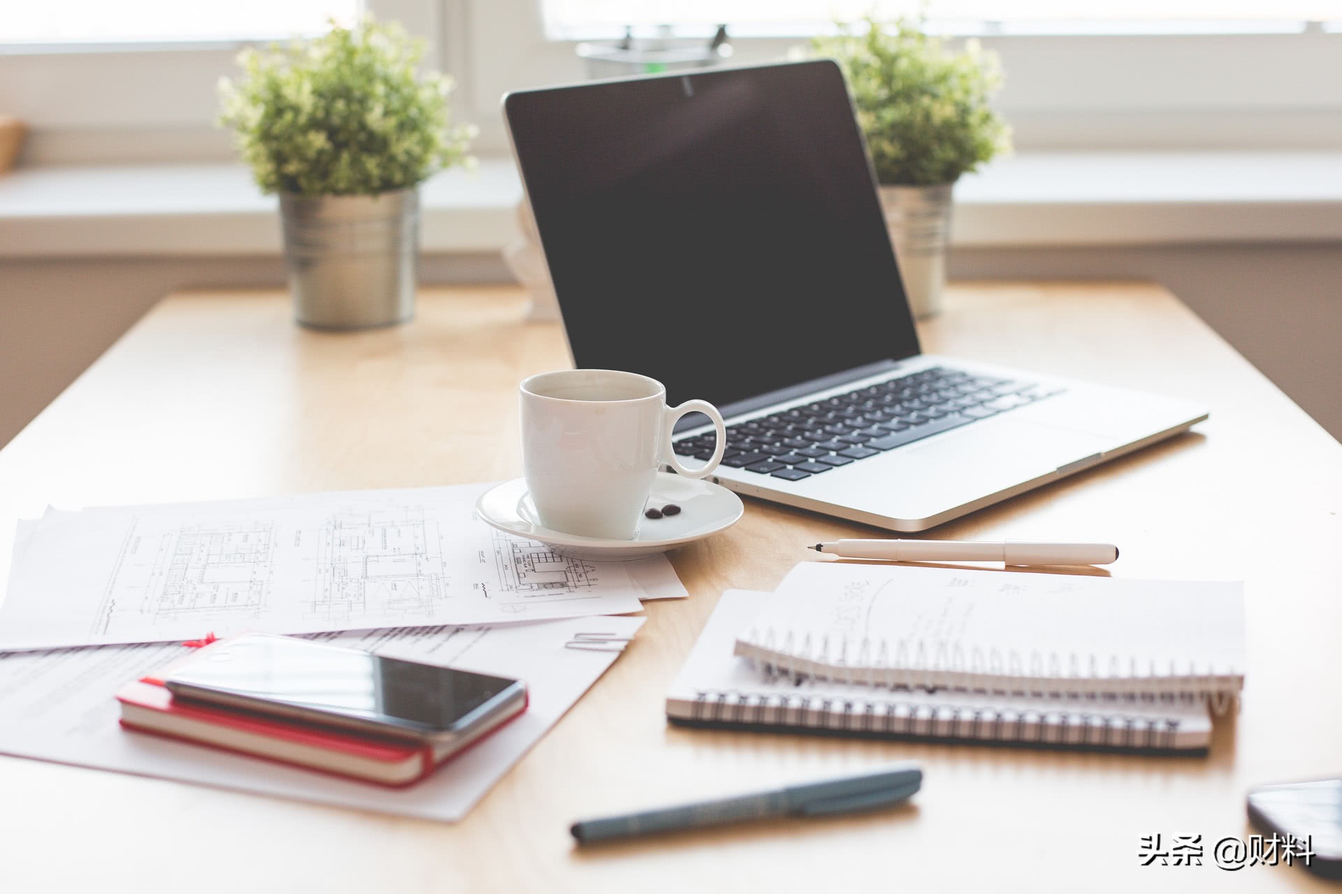 美国人买一台iPhone13,只需工作7.5天,中国人要工作多少天呢?