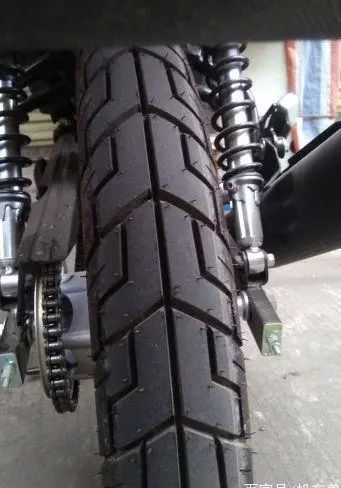 雅马哈天剑150z新车最低多钱,街车款雅马哈天剑150评测