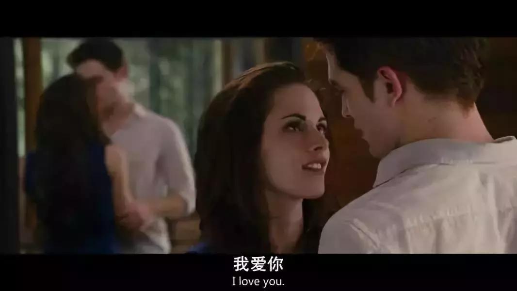 根本没有什么蓝颜与红颜,那只是你不想捅破的爱情