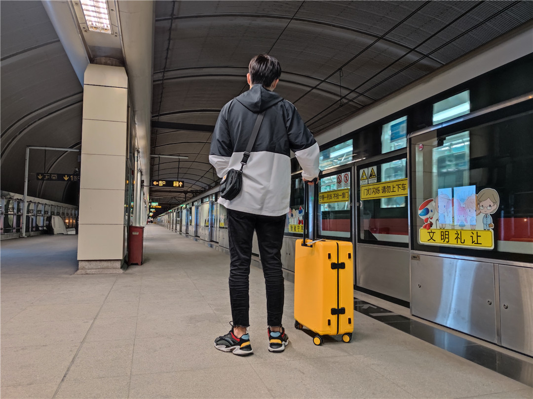 悠启eva磁吸旅行箱,悠启旅行箱