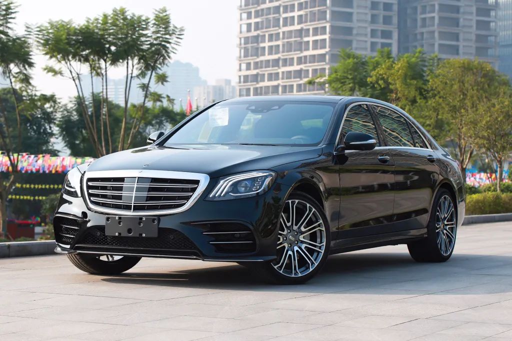 宝马7系和x7内饰哪个好,宝马7系和宝马x7哪个好