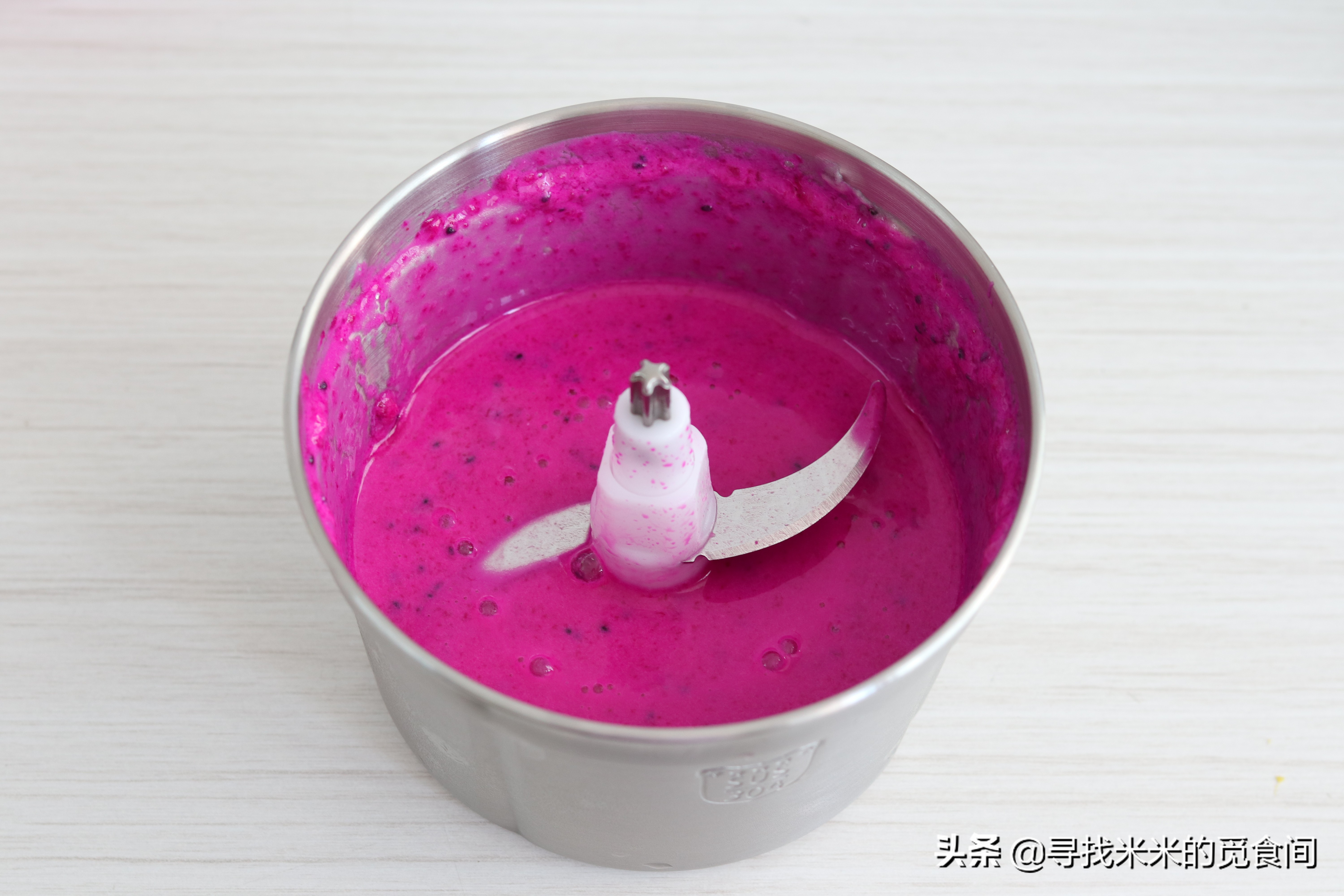 低糖低脂低卡的冰淇淋怎么做 (低脂低糖奶油冰淇淋)